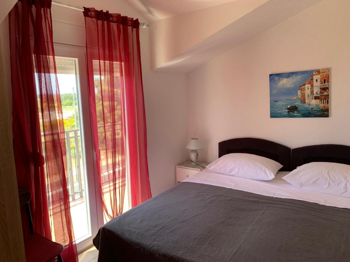 Apartmani Kardum Brodarica 布罗达里卡 外观 照片