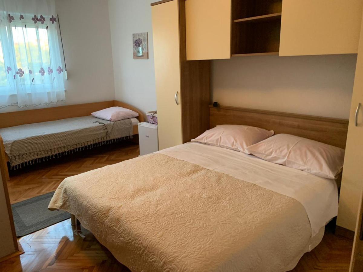 Apartmani Kardum Brodarica 布罗达里卡 客房 照片